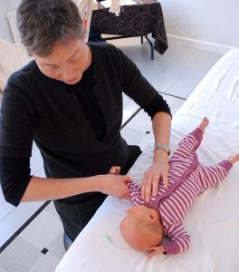 Kranio-sakral terapi for babyer med kolik, søvnbesvær og ammeproblemer